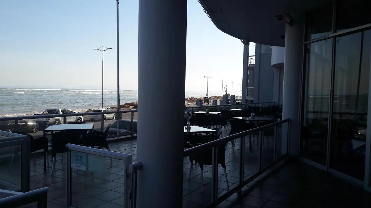 Hotel Sunset 786 Holiday Accom-212 Strand